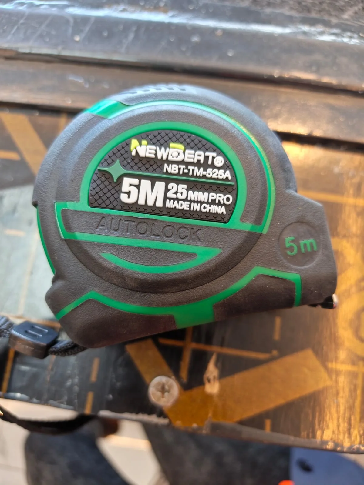 Newbeat NBT-TM-525A Tape Measure Auto Lock (5m)